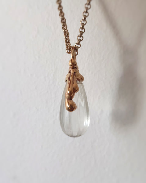 Ciondolo in bronzo e Quarzo bianco inciso