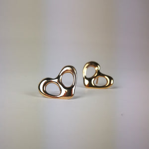 Orecchini Cuore mini in bronzo, con perno.